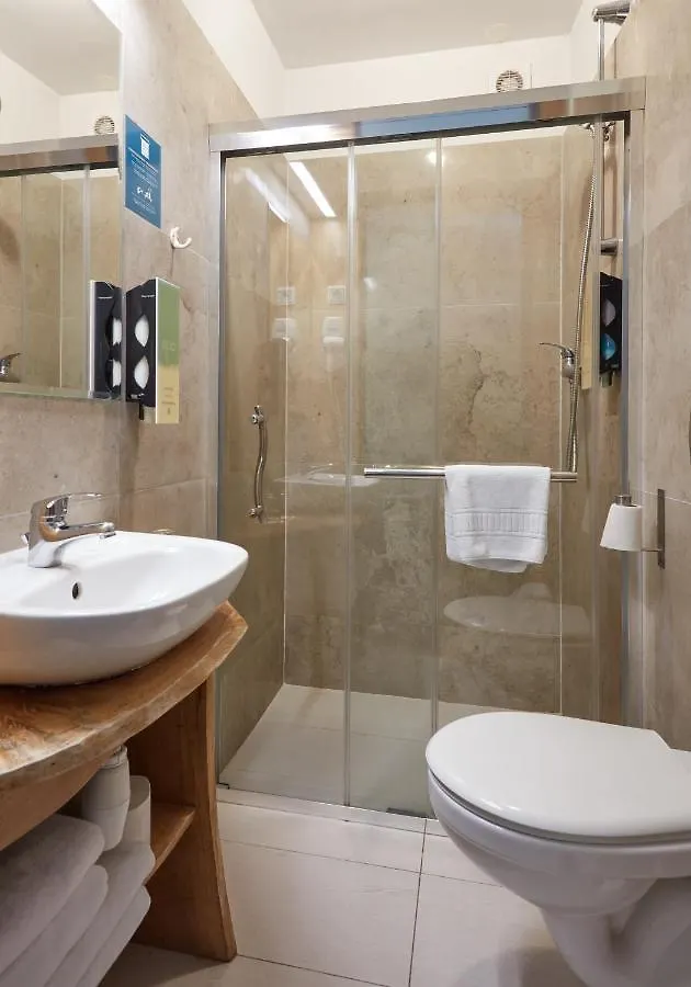 Batory Annex Hotel Krakau 2*,